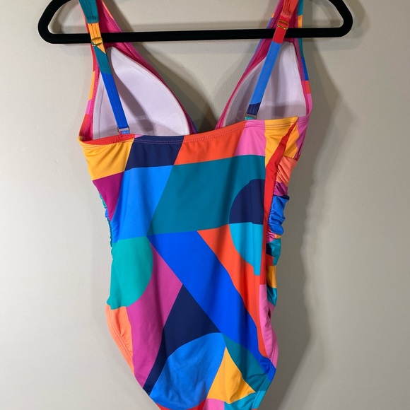 Bleu by Rod Beattie
Women's Molded-Cup One-Piece Swimsuit - Picture 5 of 10